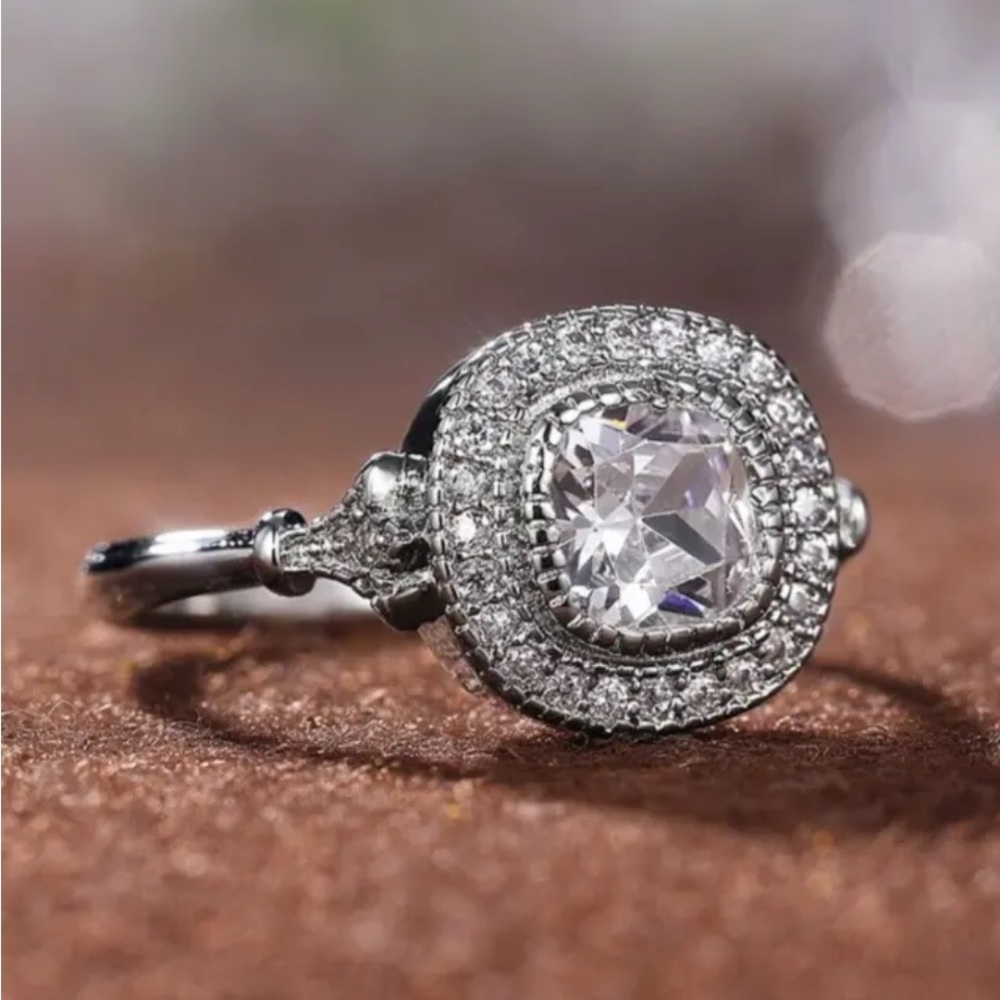 Trendy Art deco Engagement Ring 925 Plated 2.1 ct Simulated Diamond Size 7